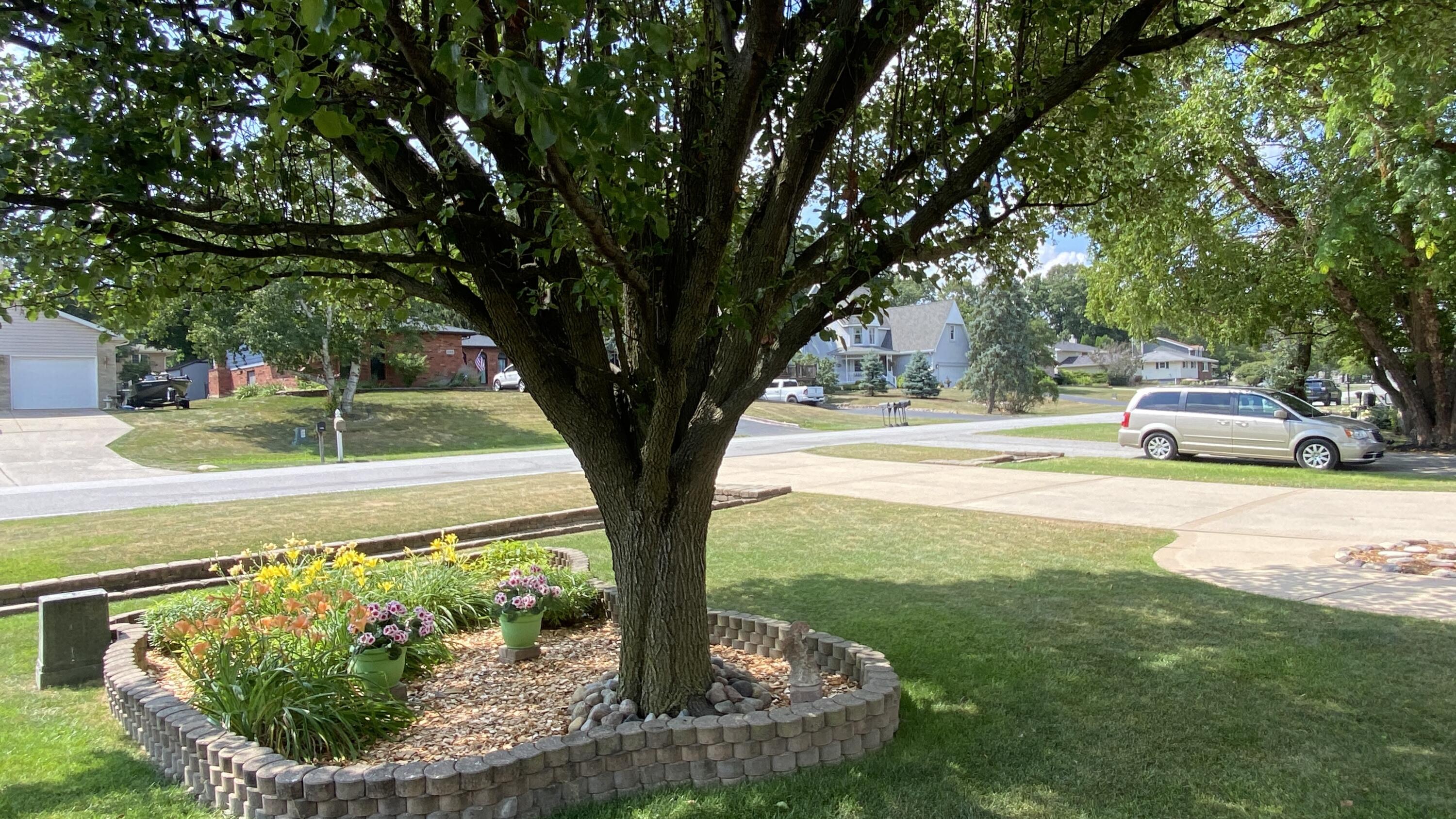 Crown Point, Indiana, 46307, United States, 4 Bedrooms Bedrooms, ,3 BathroomsBathrooms,Residential,For Sale,1924051