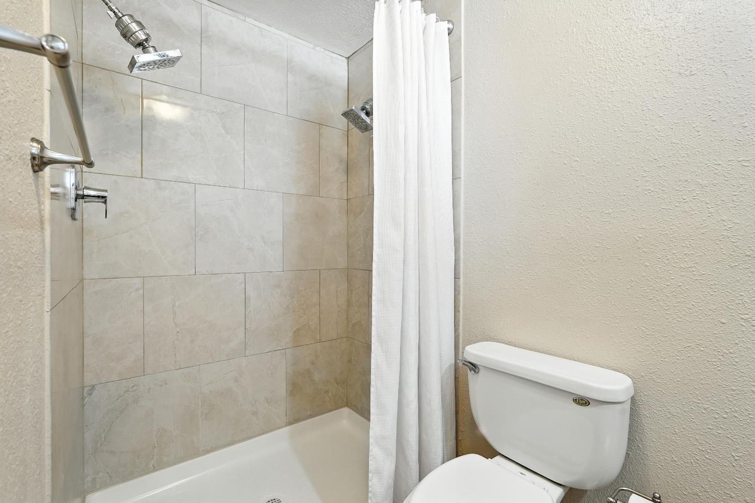 Sacramento, California, 95841, United States, 4 Bedrooms Bedrooms, ,2 BathroomsBathrooms,Residential,For Sale,1924634