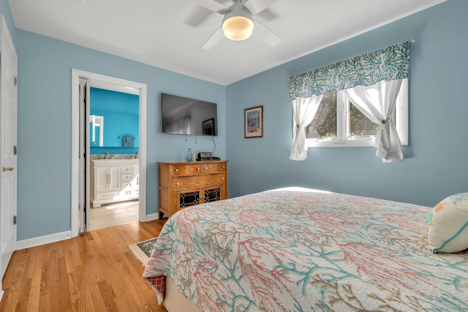 Old Saybrook, Connecticut, 06475, United States, 2 Bedrooms Bedrooms, ,2 BathroomsBathrooms,Residential,For Sale,1895780