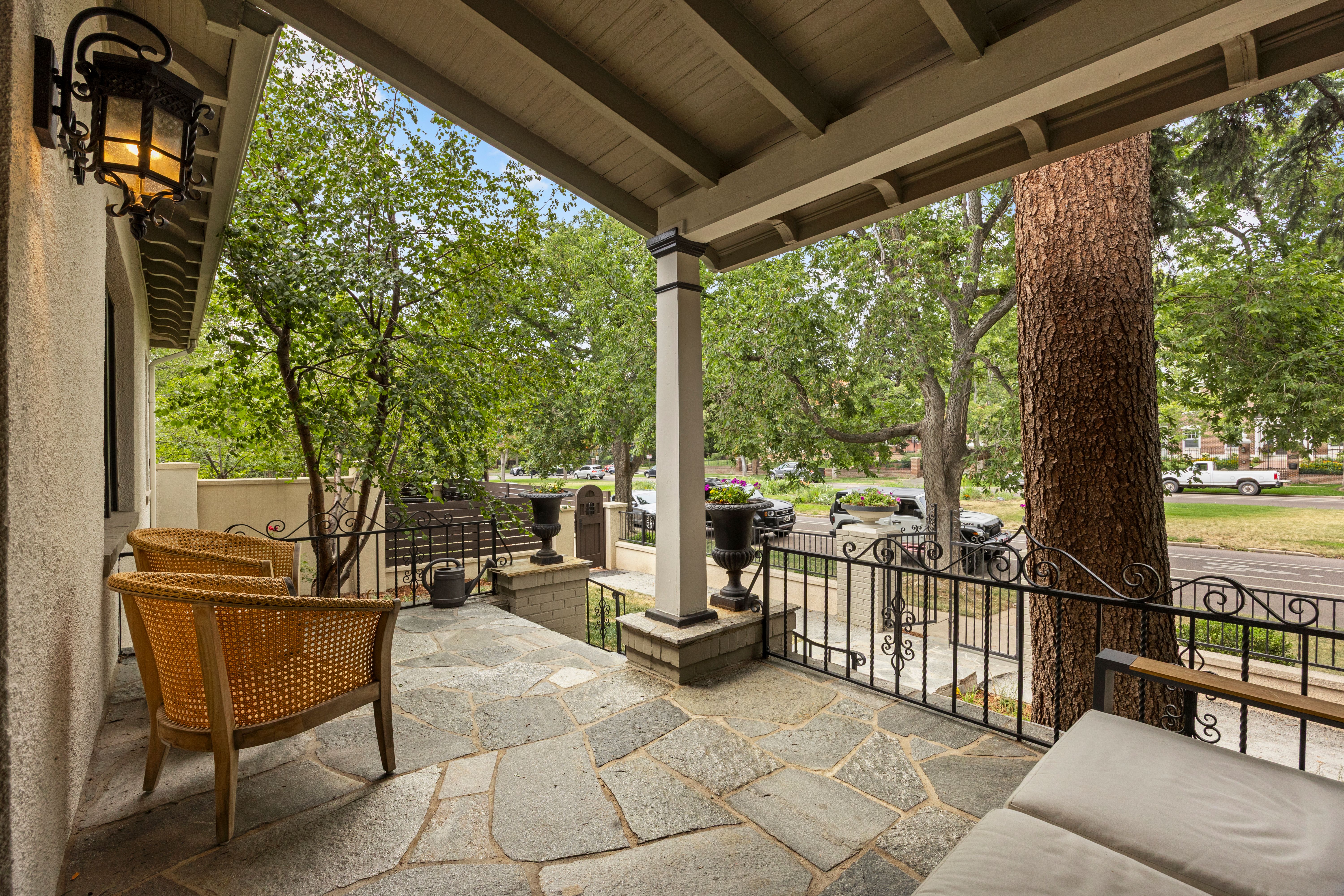  Mediterranean Masterpiece Spanning Prestigious 7th Avenue Parkway - 物件實景