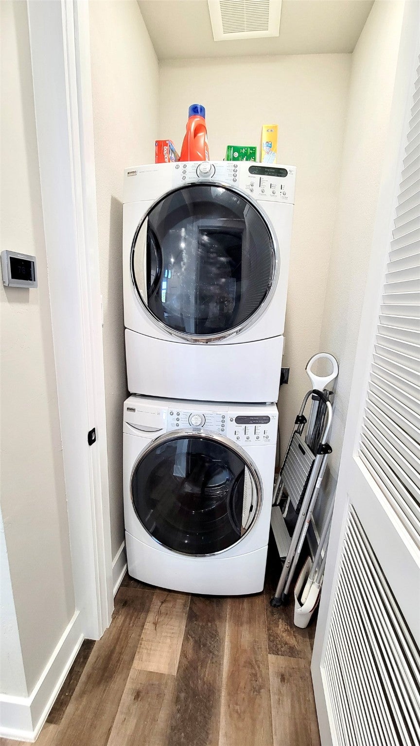 Possum Kingdom Lake, Texas, 76449, United States, 2 Bedrooms Bedrooms, ,2 BathroomsBathrooms,Residential,For Sale,1977321