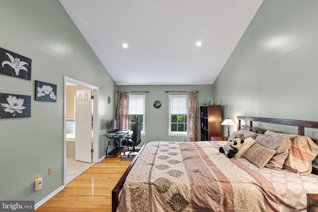 Plainsboro, New Jersey, 08536, United States, 4 Bedrooms Bedrooms, ,3 BathroomsBathrooms,Residential,For Sale,1922376