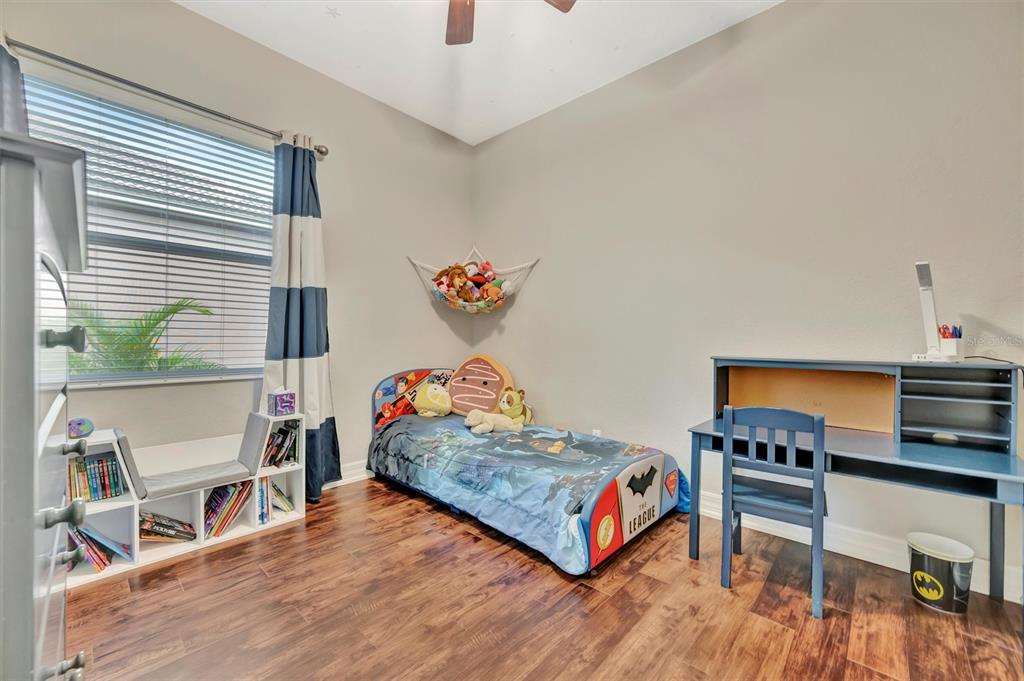 Bradenton, Florida, 34212, United States, 3 Bedrooms Bedrooms, ,4 BathroomsBathrooms,Residential,For Sale,1910869