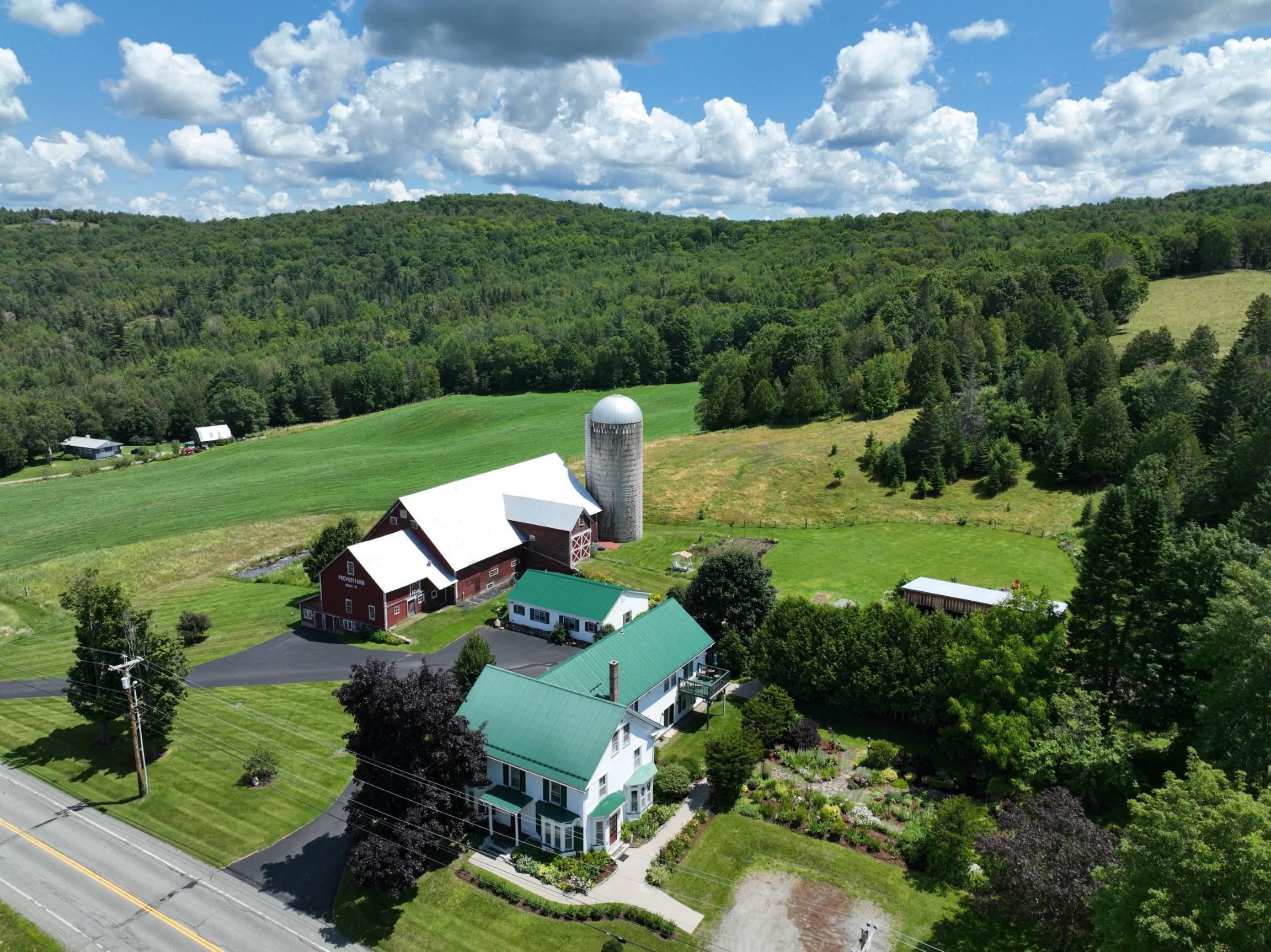 Derby, Vermont, 05829, United States, ,Residential,For Sale,1998770