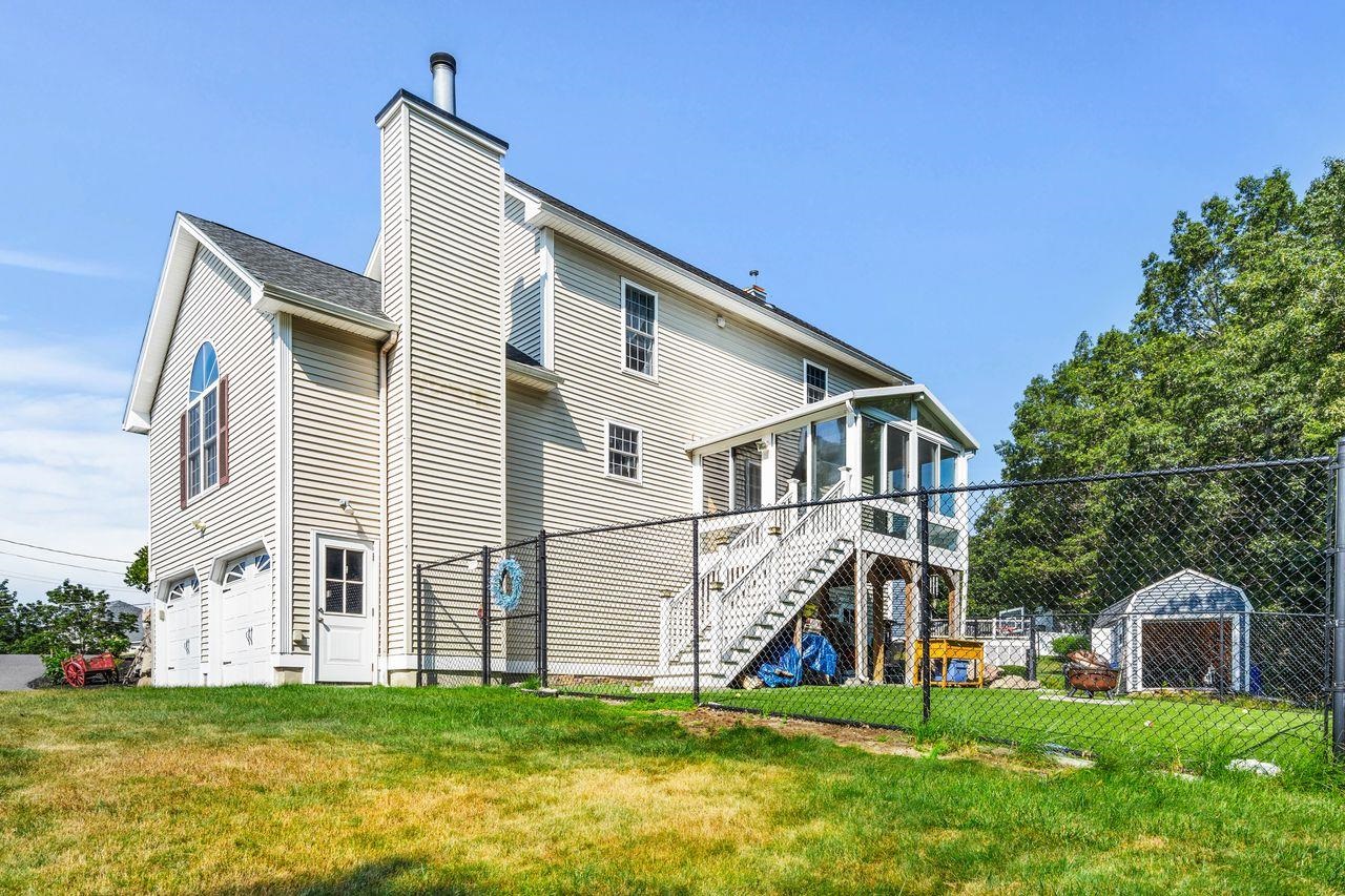 Manchester, New Hampshire, 03109, United States, 3 Bedrooms Bedrooms, ,1 BathroomBathrooms,Residential,For Sale,1906679
