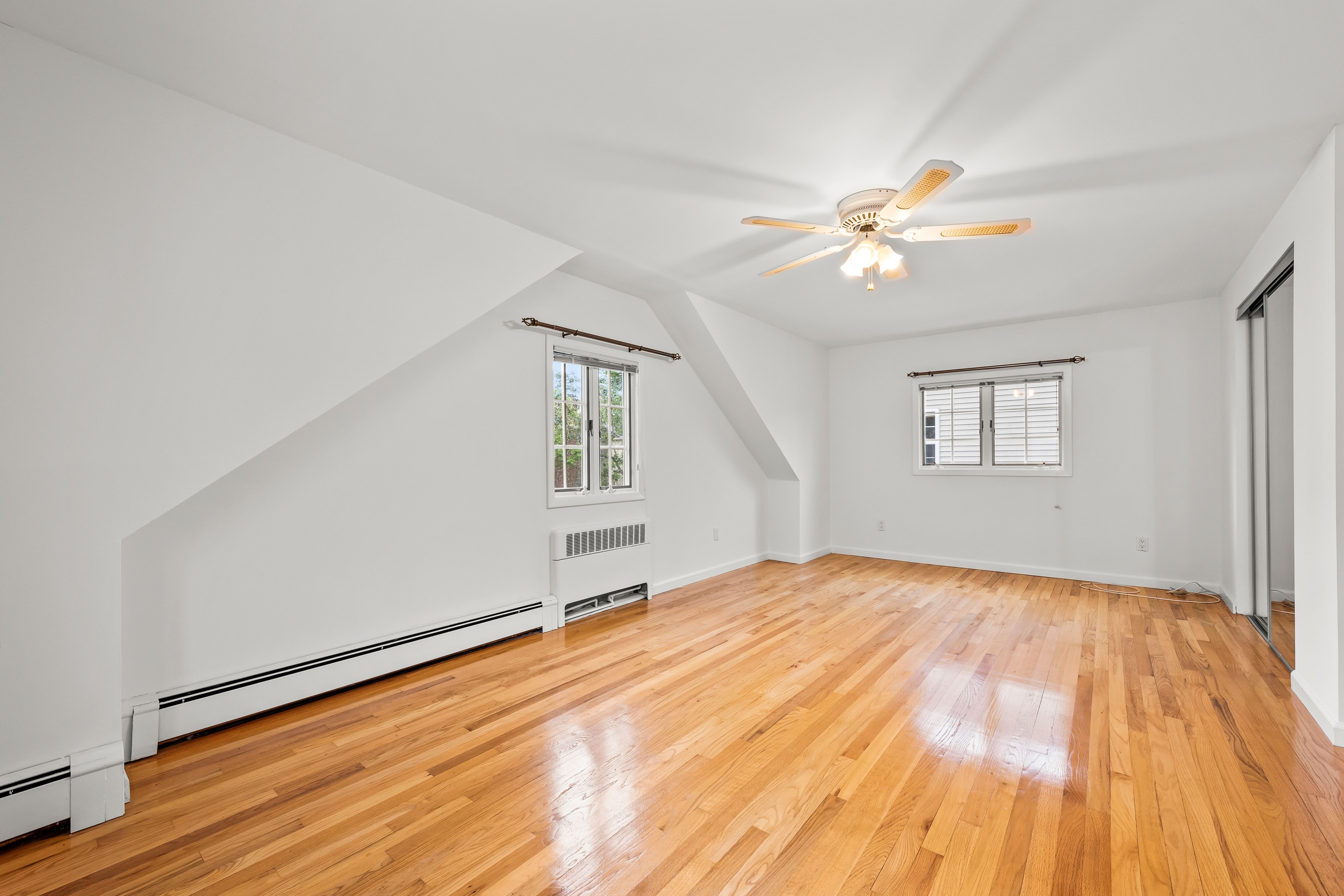  54 Edgewood Road, Port Washington, NY, 11050 - 物件實景