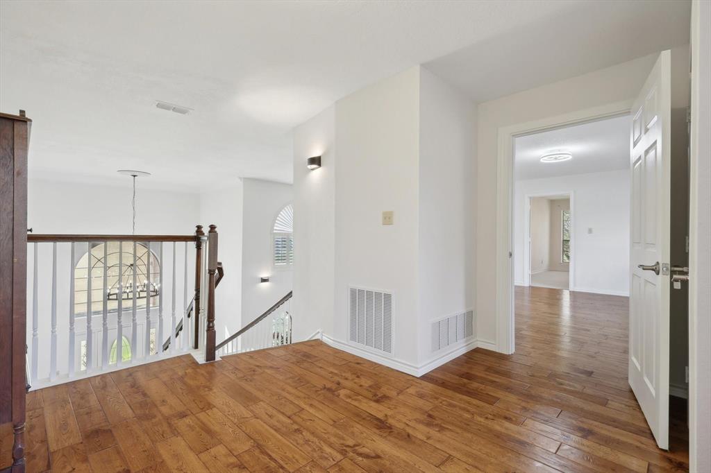 Pilot Point, Texas, 76258, United States, 4 Bedrooms Bedrooms, ,4 BathroomsBathrooms,Residential,For Sale,1974157