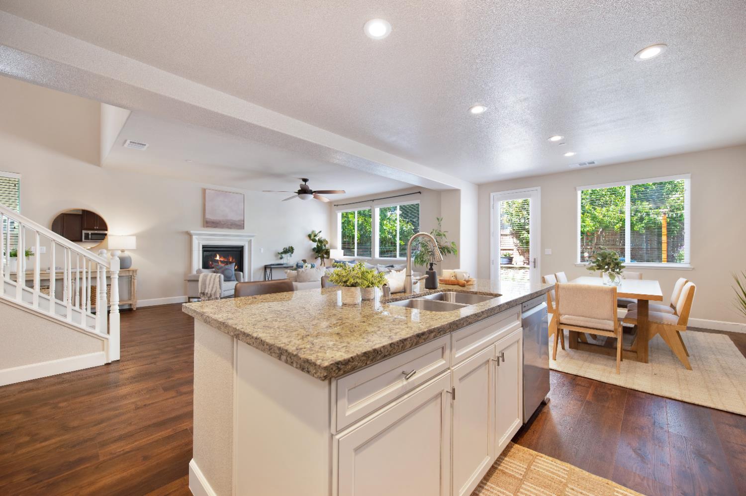 West Sacramento, California, 95691, United States, 4 Bedrooms Bedrooms, ,3 BathroomsBathrooms,Residential,For Sale,1906869