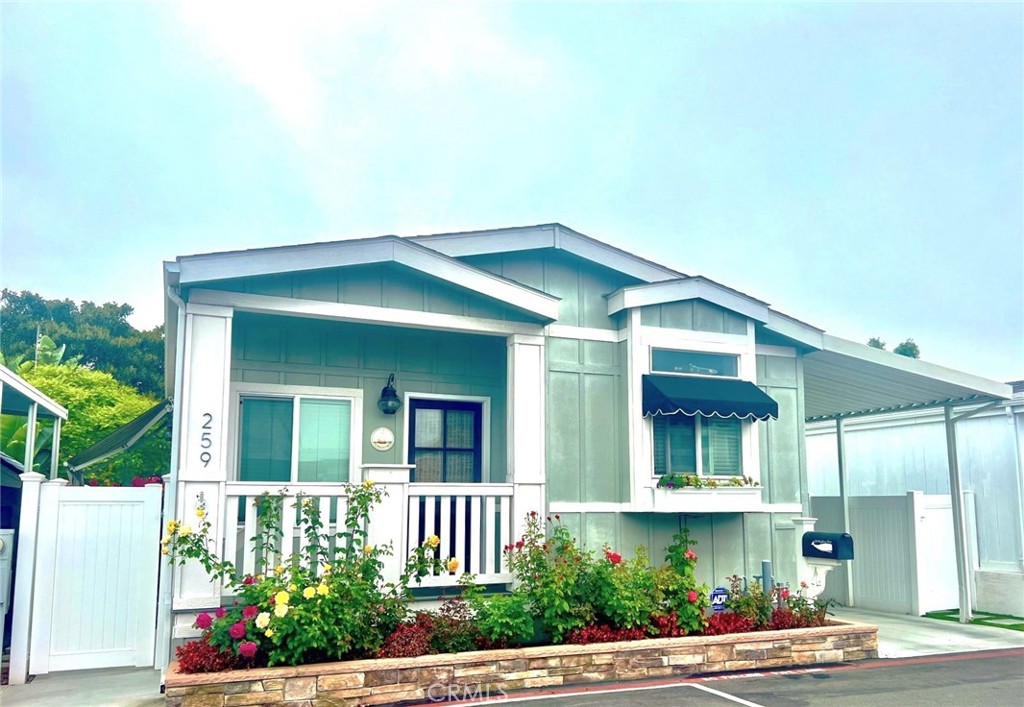 Newport Beach, California, 92660, United States, 2 Bedrooms Bedrooms, ,2 BathroomsBathrooms,Residential,For Sale,1970456