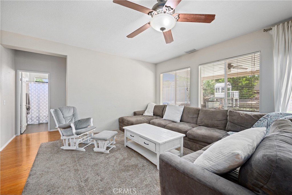 Riverside, California, 92503, United States, 4 Bedrooms Bedrooms, ,3 BathroomsBathrooms,Residential,For Sale,1875571