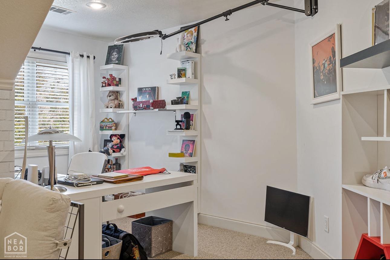 Jonesboro, Arkansas, 72404, United States, 5 Bedrooms Bedrooms, ,5 BathroomsBathrooms,Residential,For Sale,1981744