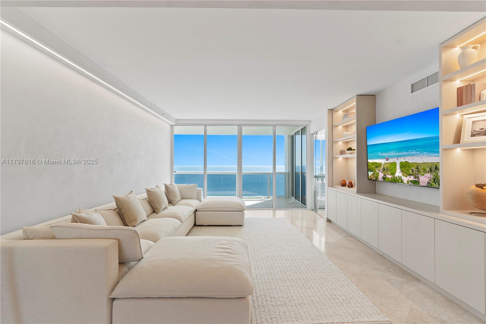 Sunny Isles Beach, Florida, 33160, United States, 3 Bedrooms Bedrooms, ,5 BathroomsBathrooms,Residential,For Sale,1796970