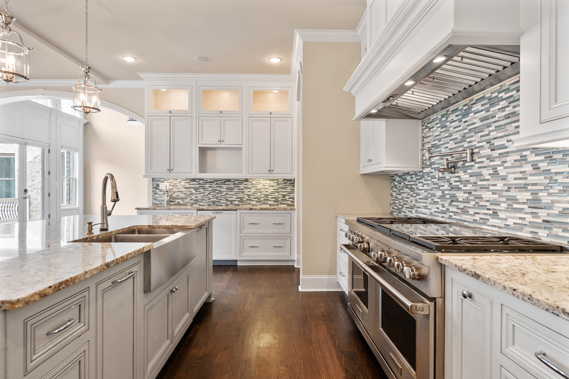  Old World Charm Meets Modern Luxury on This Milton Estate - 物件實景