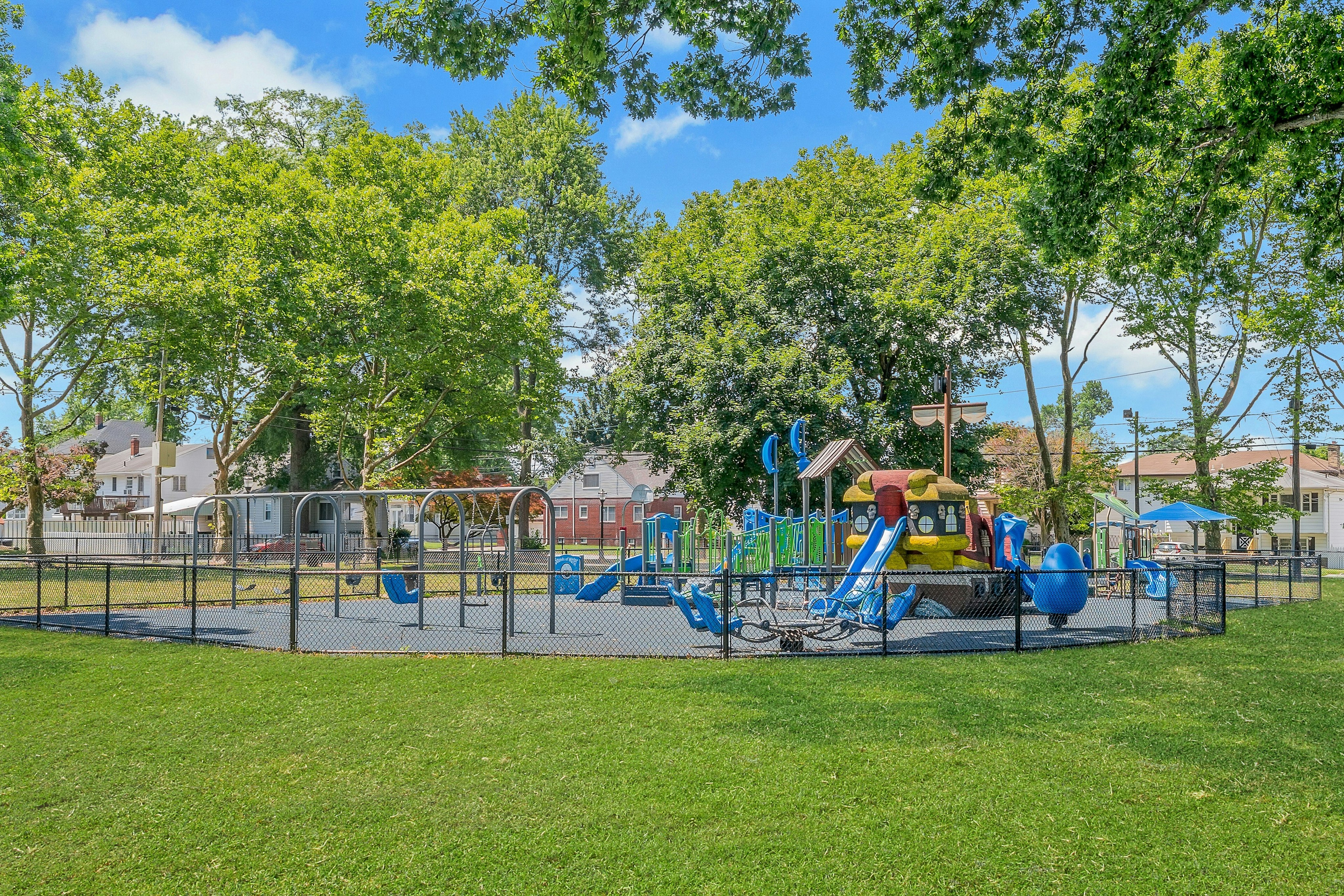  20 Florence Place, Elmwood Park, NJ 07407 - 物件實景