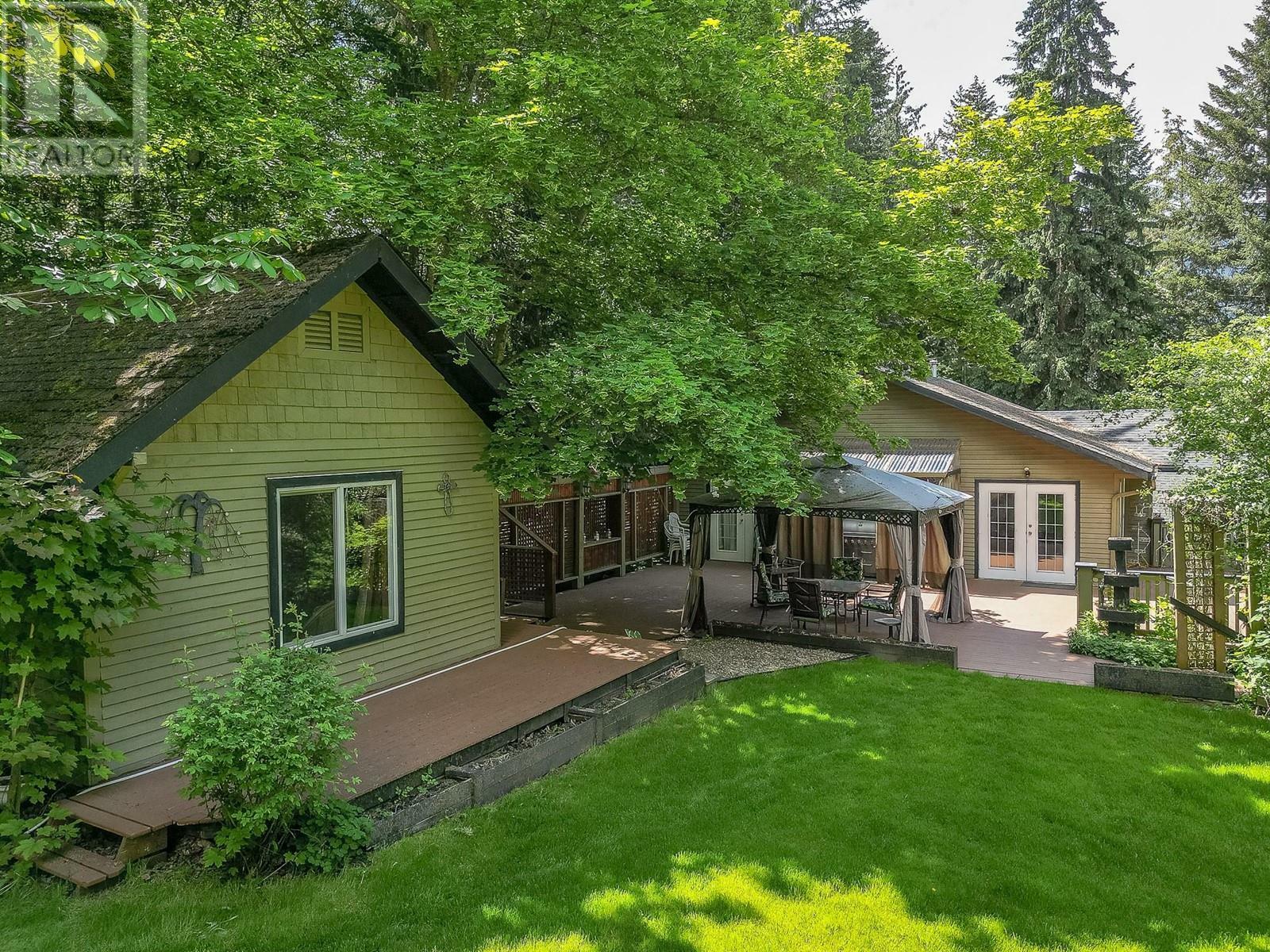 SALMON ARM, British Columbia, V1E 3C2, CA, 5 Bedrooms Bedrooms, ,3 BathroomsBathrooms,Residential,For Sale,1838319