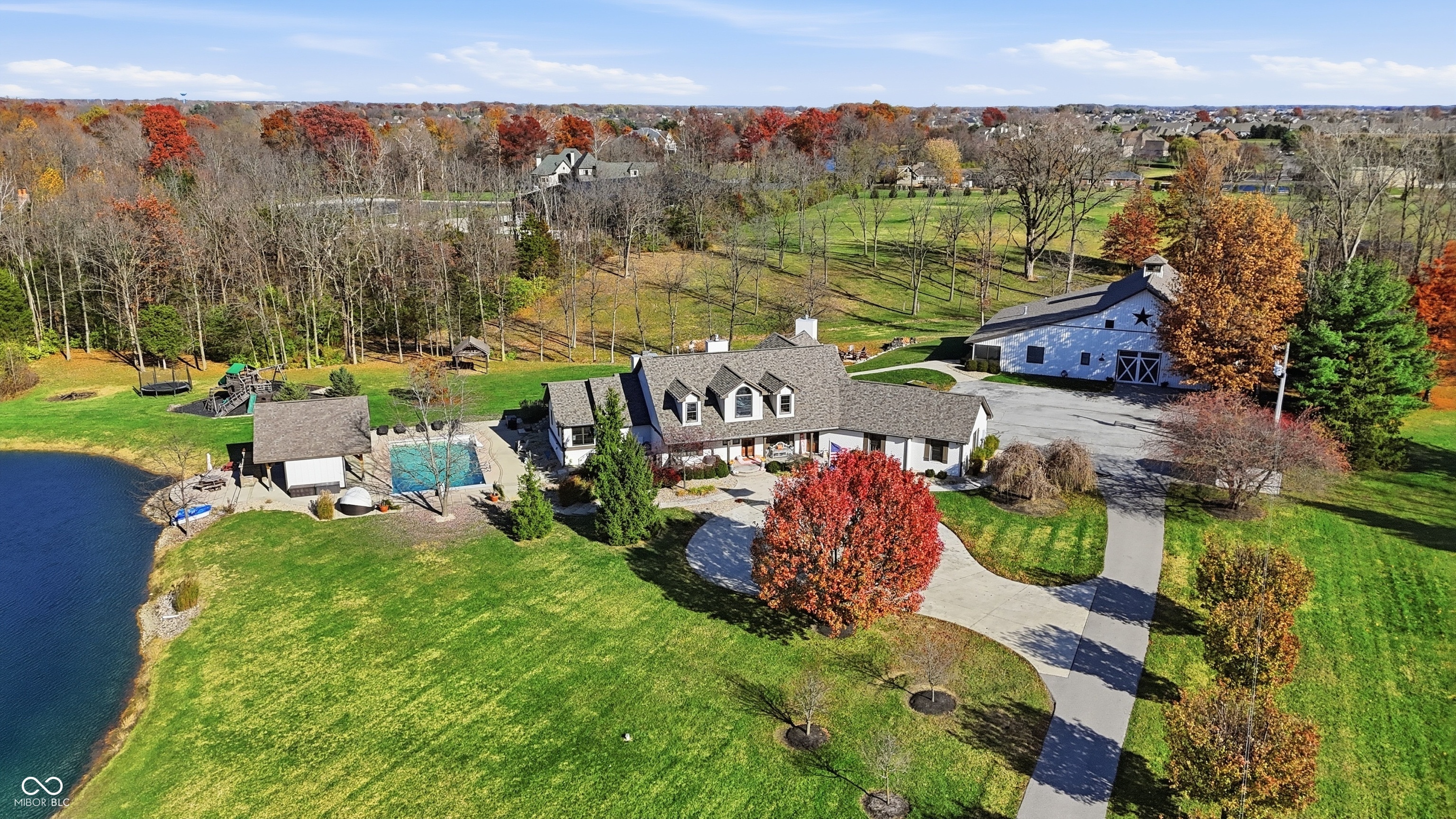 Bargersville, Indiana, 46106, United States, 5 Bedrooms Bedrooms, ,6 BathroomsBathrooms,Residential,For Sale,1992401