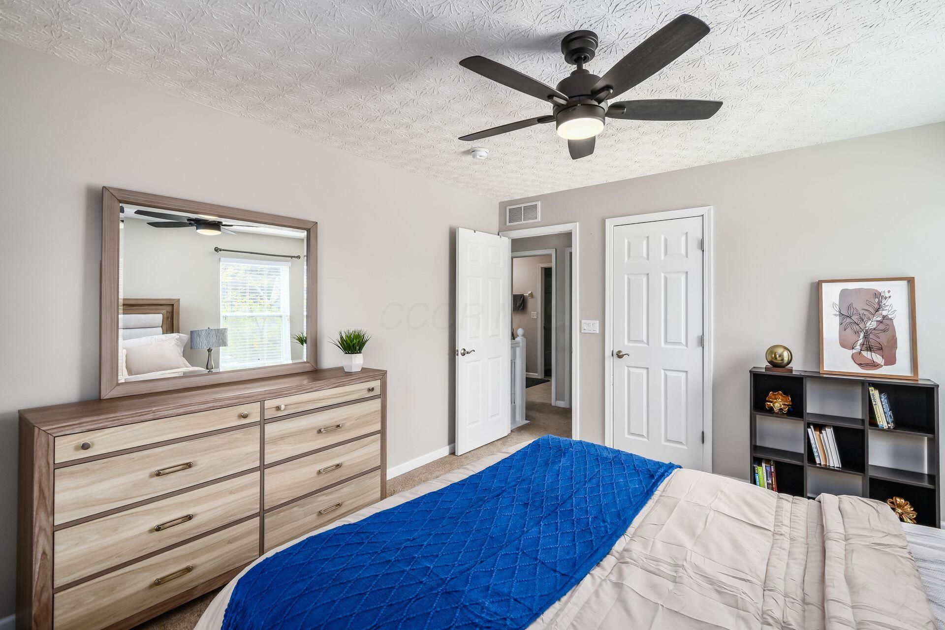 Hilliard, Ohio, 43026, United States, 4 Bedrooms Bedrooms, ,4 BathroomsBathrooms,Residential,For Sale,1965568