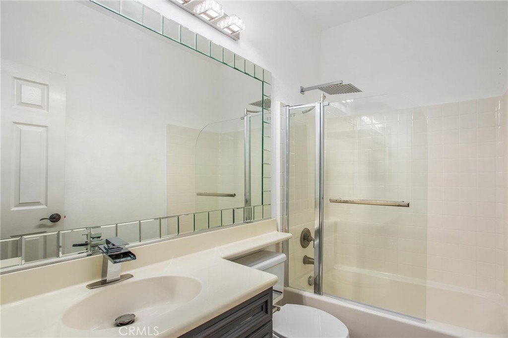 La Quinta, California, 92253, United States, 3 Bedrooms Bedrooms, ,3 BathroomsBathrooms,Residential,For Sale,1977222