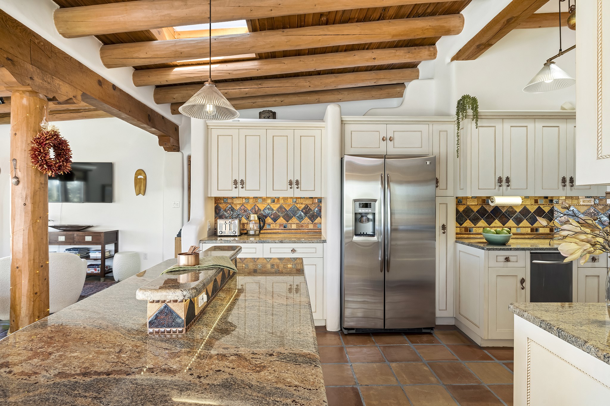  996 Paseo Del Sur - 物件實景