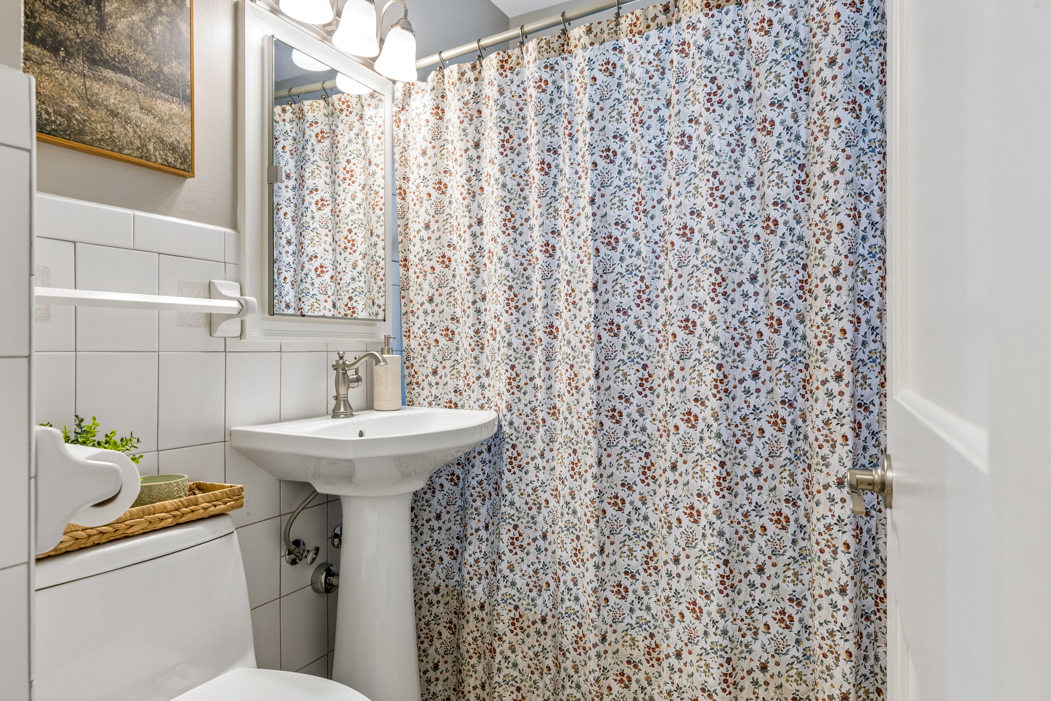  Updated Saint Louis Park Bungalow with Timeless Charm - 物件實景