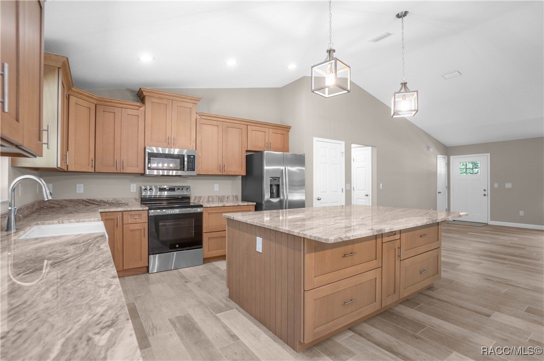 Hernando, Florida, 34442, United States, 3 Bedrooms Bedrooms, ,2 BathroomsBathrooms,Residential,For Sale,1935672