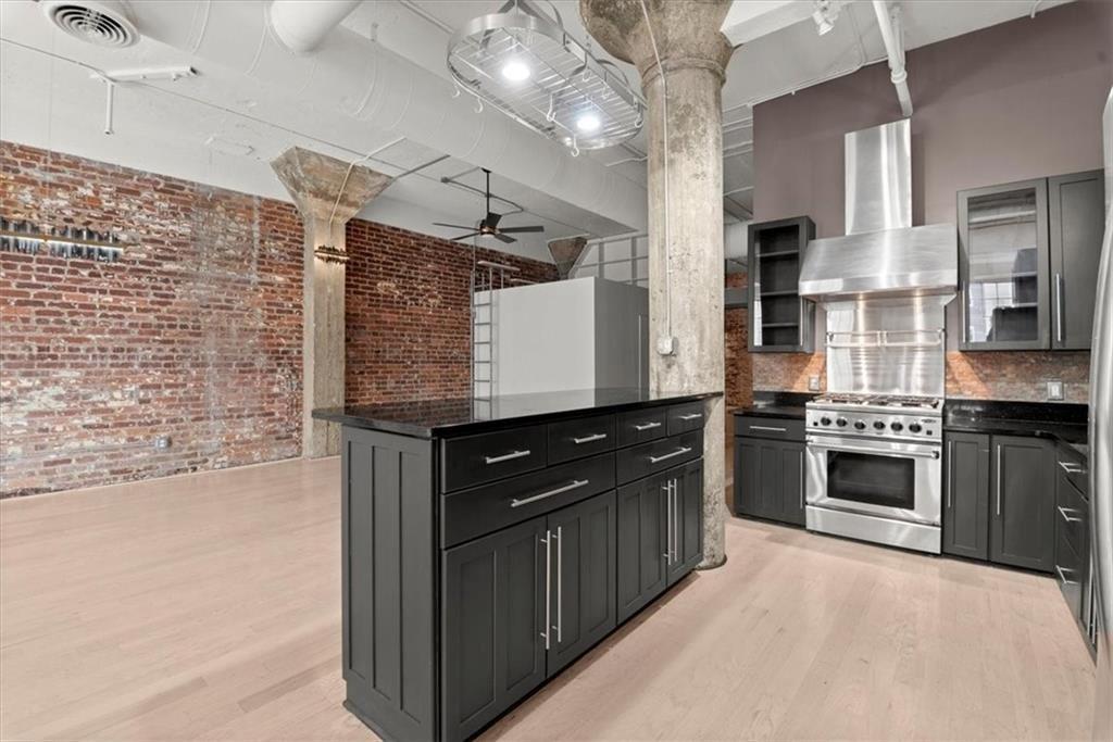 Atlanta, Georgia, 30313, United States, 2 Bedrooms Bedrooms, ,2 BathroomsBathrooms,Residential,For Sale,2001199