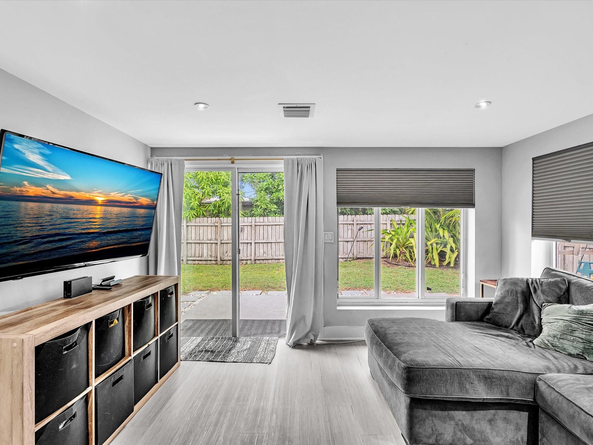 Fort Lauderdale, Florida, 33309, United States, 3 Bedrooms Bedrooms, ,2 BathroomsBathrooms,Residential,For Sale,1989951