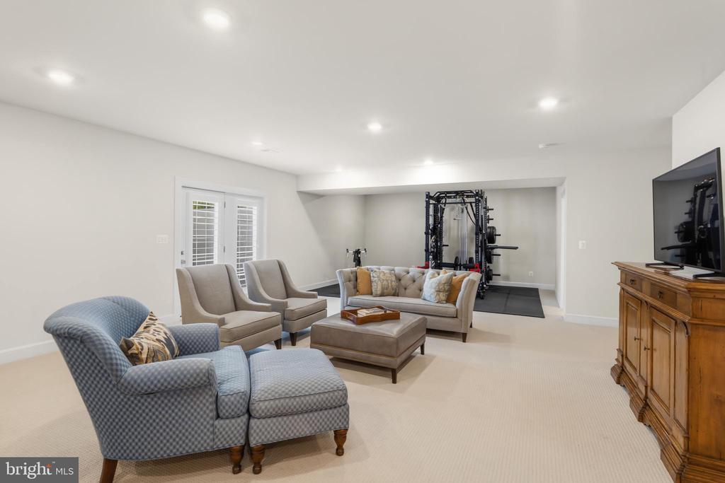 Aldie, Virginia, 20105, United States, 5 Bedrooms Bedrooms, ,7 BathroomsBathrooms,Residential,For Sale,2048550