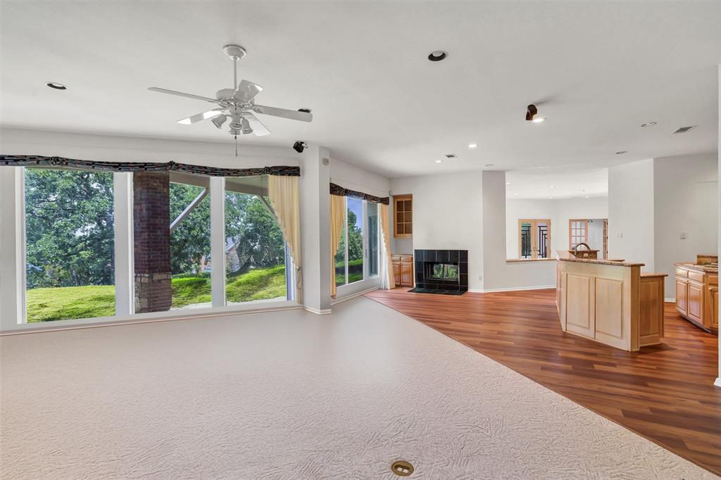 Arlington, Texas, 76006, United States, 4 Bedrooms Bedrooms, ,5 BathroomsBathrooms,Residential,For Sale,1976961