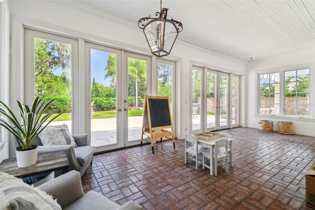 Tampa, Florida, 33613, United States, 5 Bedrooms Bedrooms, ,6 BathroomsBathrooms,Residential,For Sale,1838218