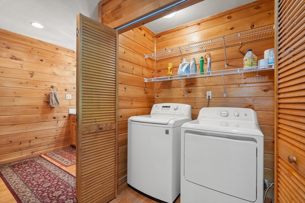 Morganton, Georgia, 30560, United States, 3 Bedrooms Bedrooms, ,3 BathroomsBathrooms,Residential,For Sale,1903694