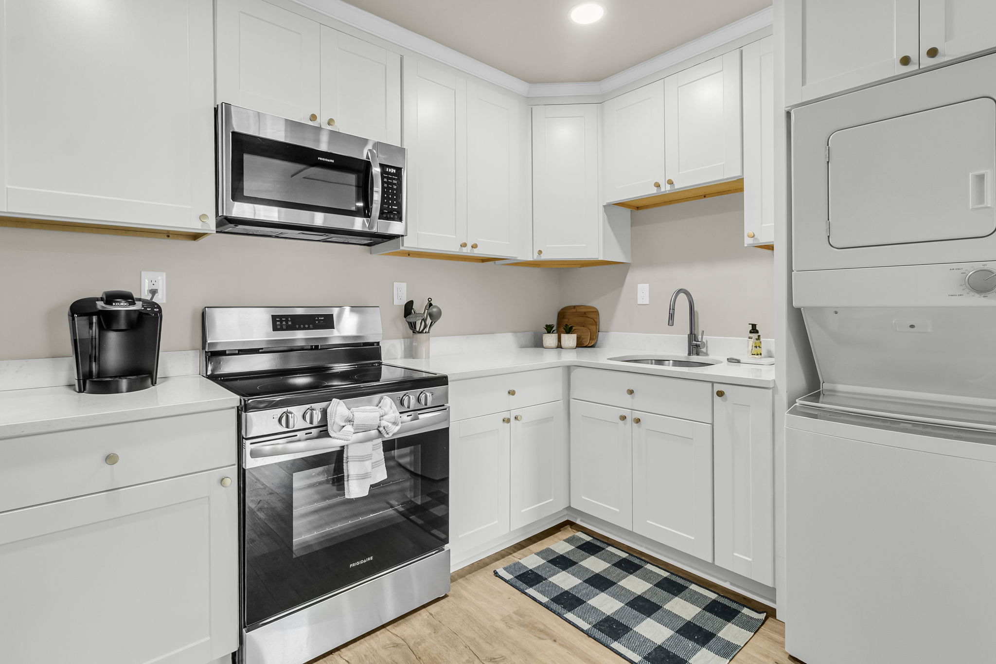  2648 Augustus Street - 物件實景