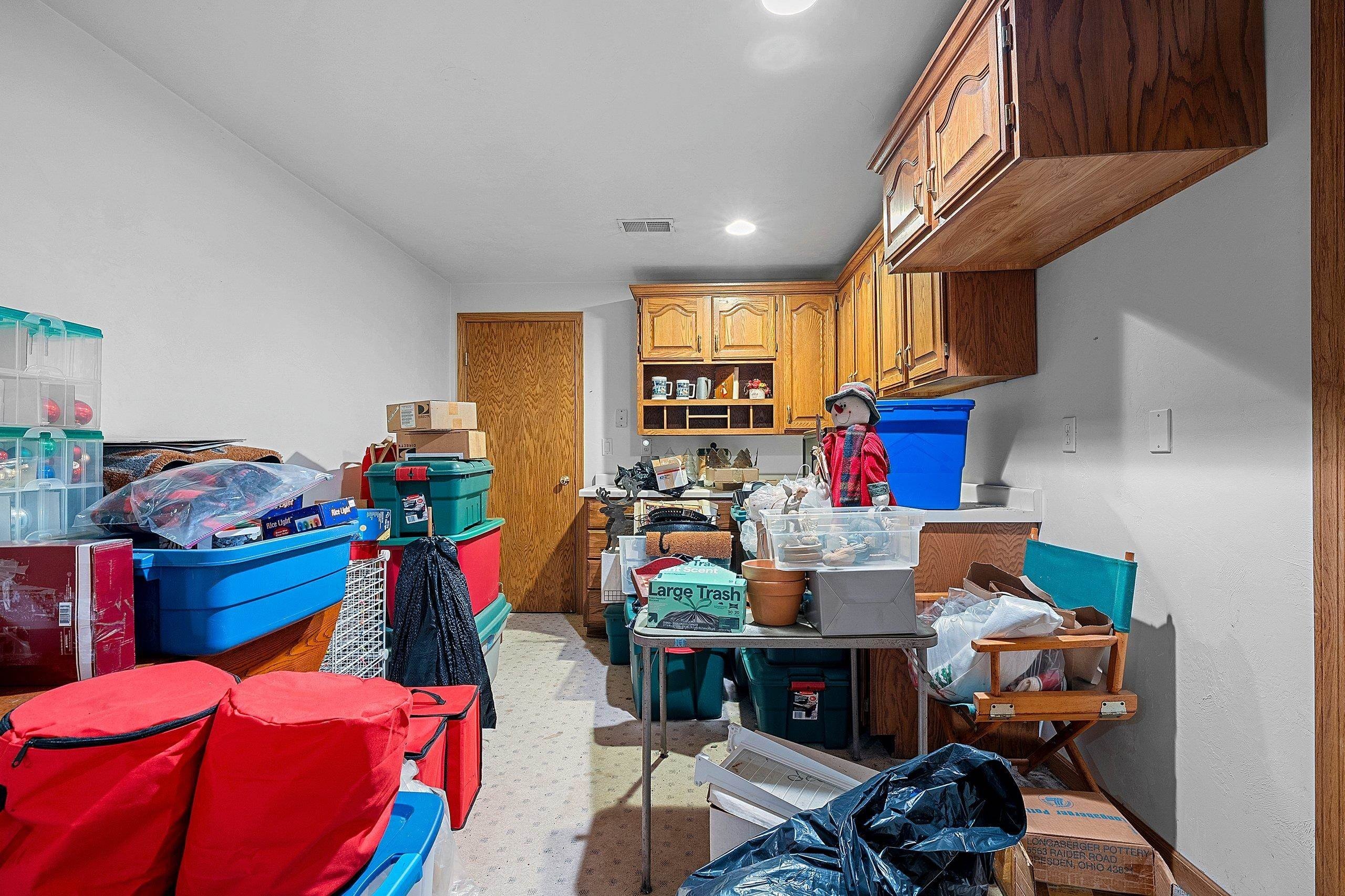 DE PERE, Wisconsin, 54115-9240, United States, 4 Bedrooms Bedrooms, ,4 BathroomsBathrooms,Residential,For Sale,2048017