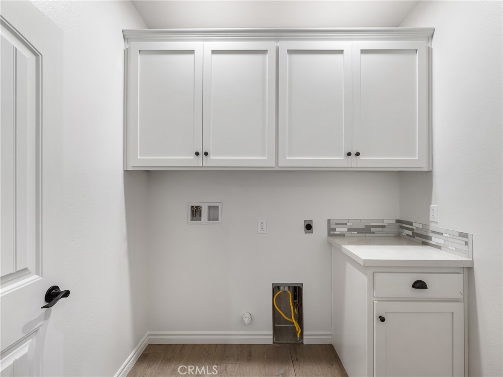 Pinon Hills, California, 92372, United States, 4 Bedrooms Bedrooms, ,3 BathroomsBathrooms,Residential,For Sale,1989561