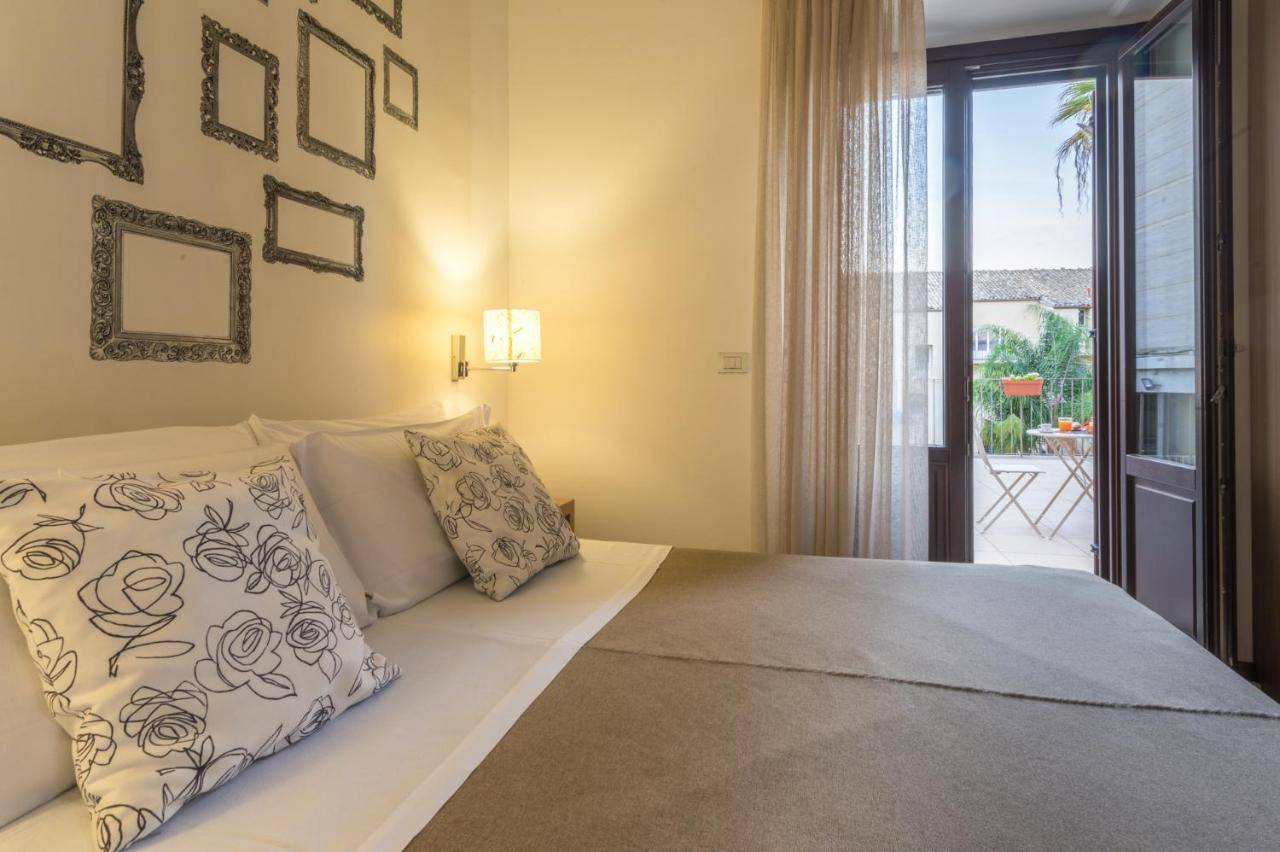 Ragusa, Ragusa, 97100, IT, 11 Bedrooms Bedrooms, ,11 BathroomsBathrooms,Residential,For Sale,1687176