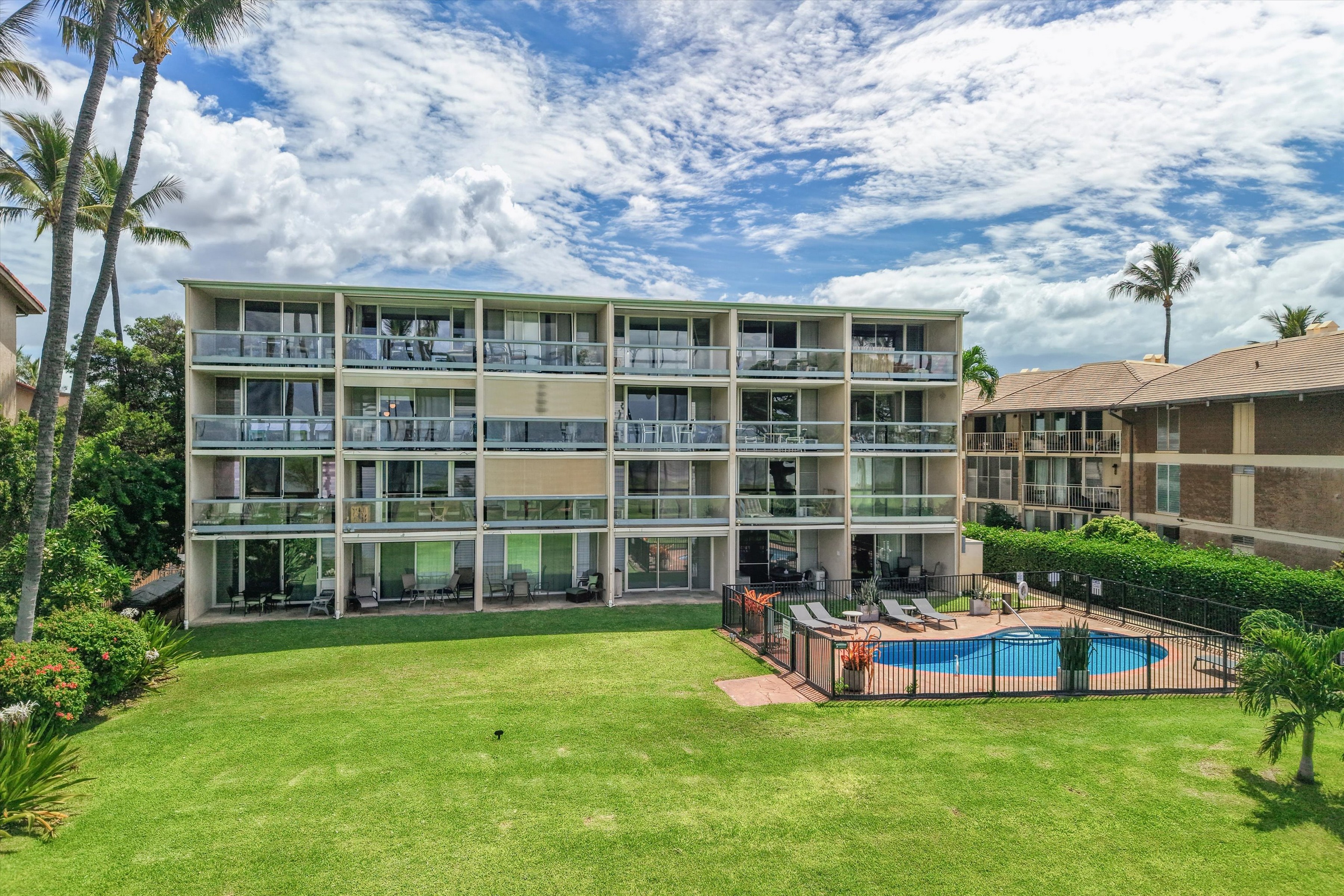  Front Row, Top Floor, Full Remodel, Ocean Views - 物件實景