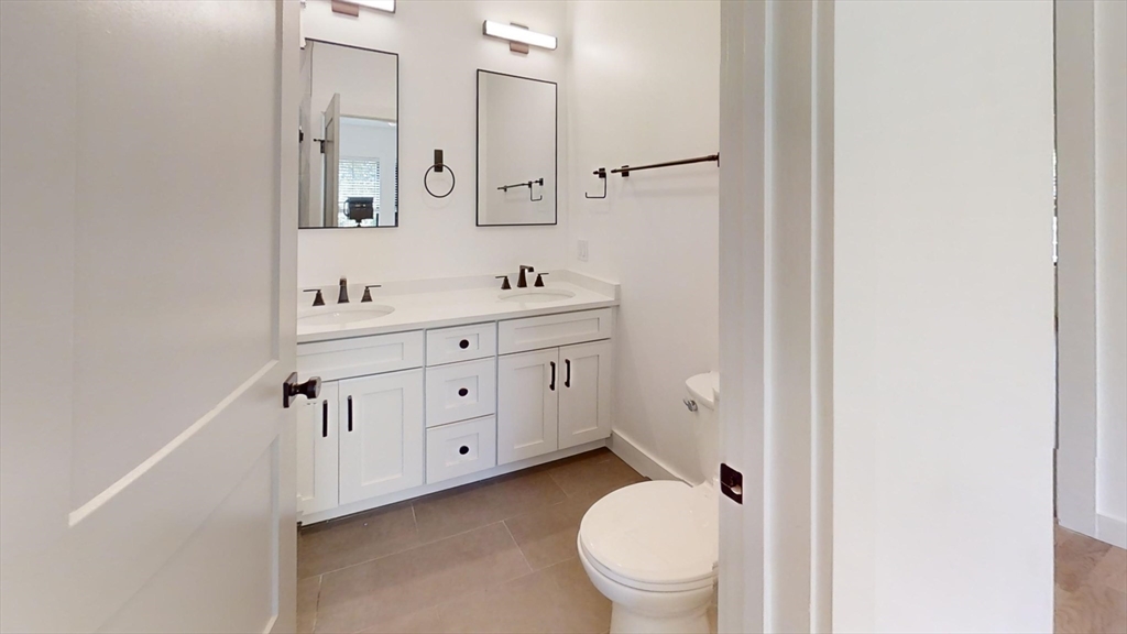 Boston, Massachusetts, 02124, United States, 3 Bedrooms Bedrooms, ,2 BathroomsBathrooms,Residential,For Sale,1941577