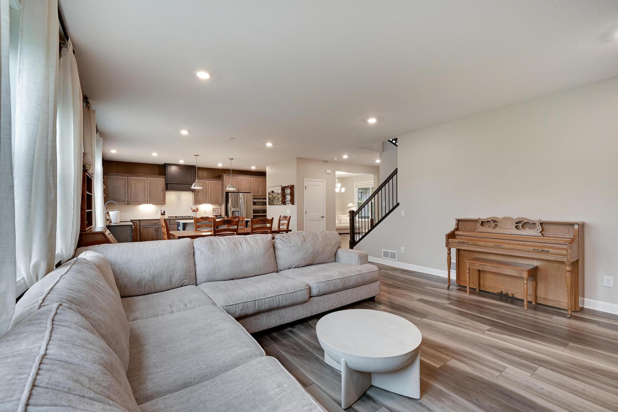 Rosemount, Minnesota, 55068, United States, 4 Bedrooms Bedrooms, ,4 BathroomsBathrooms,Residential,For Sale,1882599