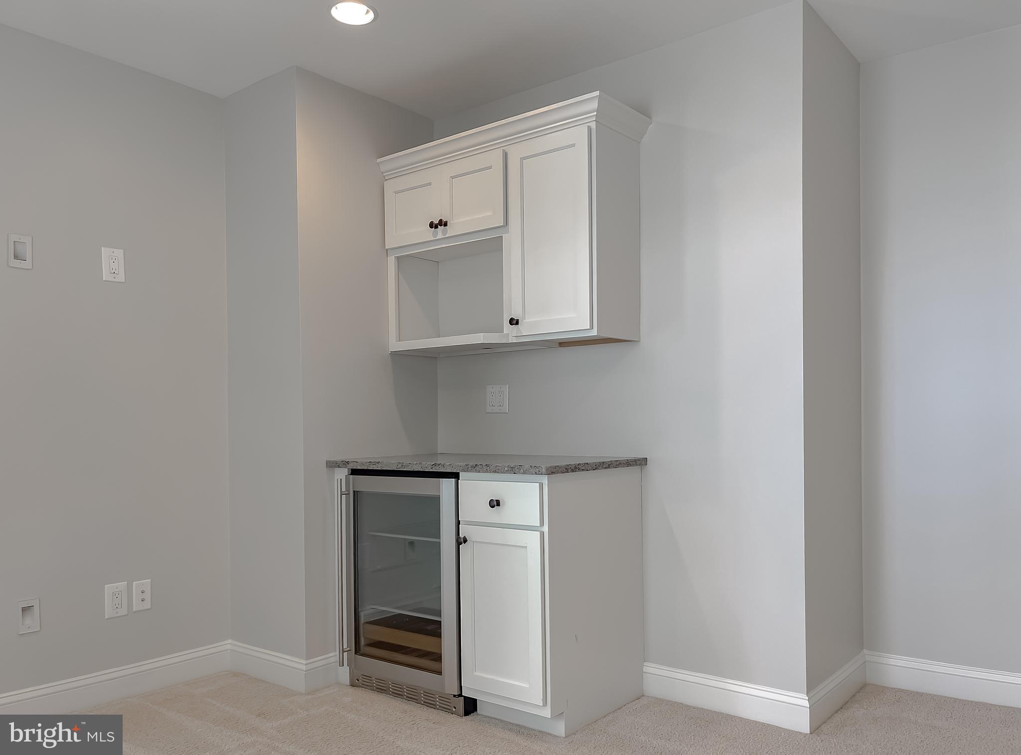 Hollywood, Maryland, 20636, United States, 5 Bedrooms Bedrooms, ,5 BathroomsBathrooms,Residential,For Sale,1914184