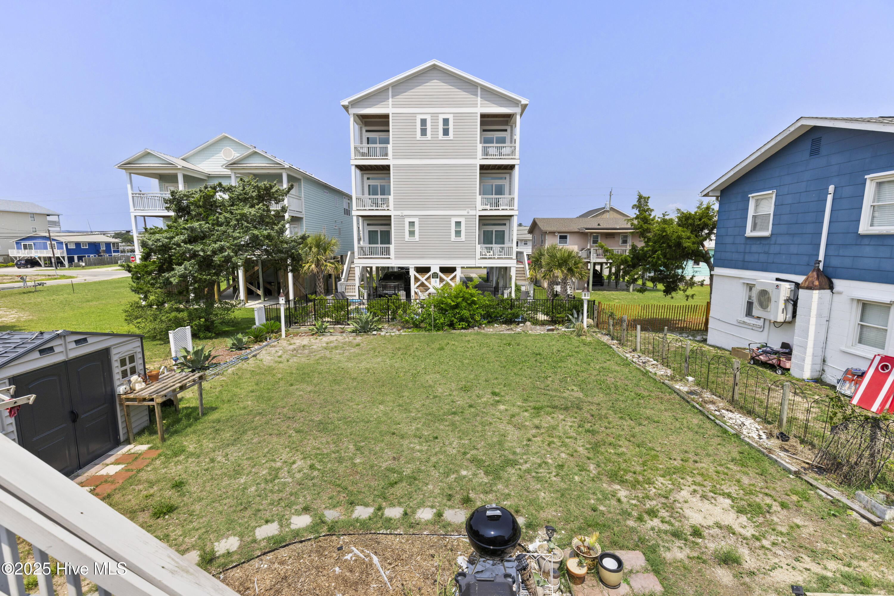 Carolina Beach, North Carolina, 28428, United States, 3 Bedrooms Bedrooms, ,2 BathroomsBathrooms,Residential,For Sale,1837504