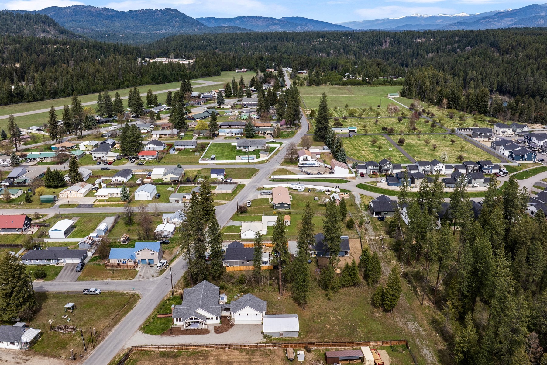  River Town Revival - 物件實景