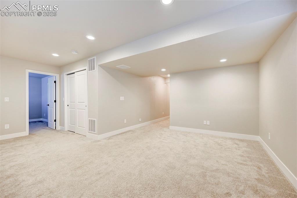 Colorado Springs, Colorado, 80925, United States, 5 Bedrooms Bedrooms, ,3 BathroomsBathrooms,Residential,For Sale,1850122