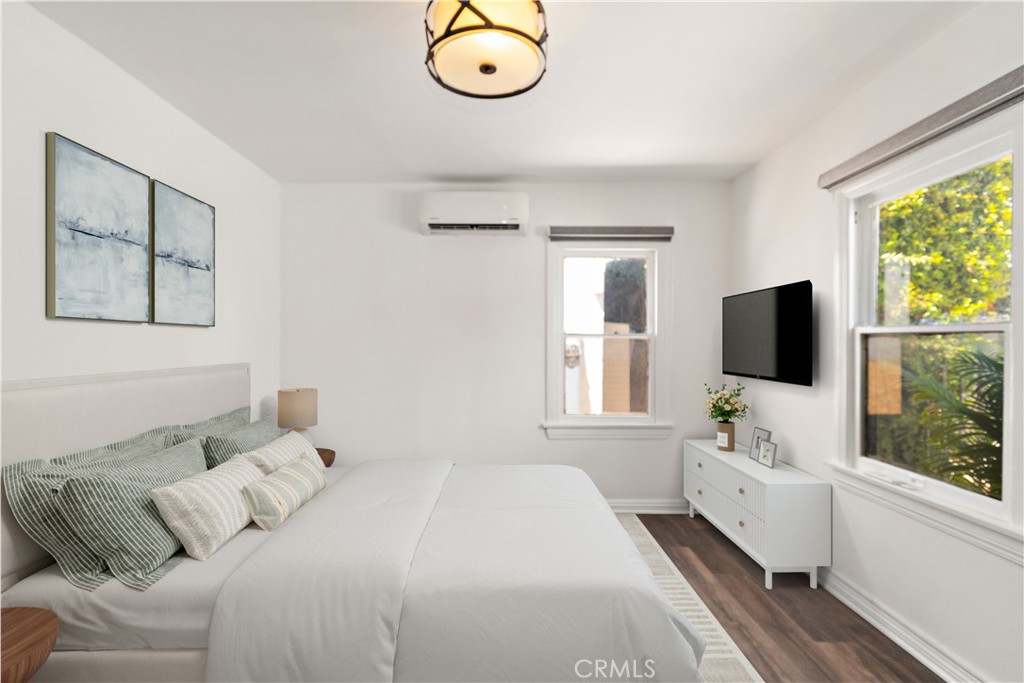 Los Angeles, California, 90019, United States, ,Residential,For Sale,2022270
