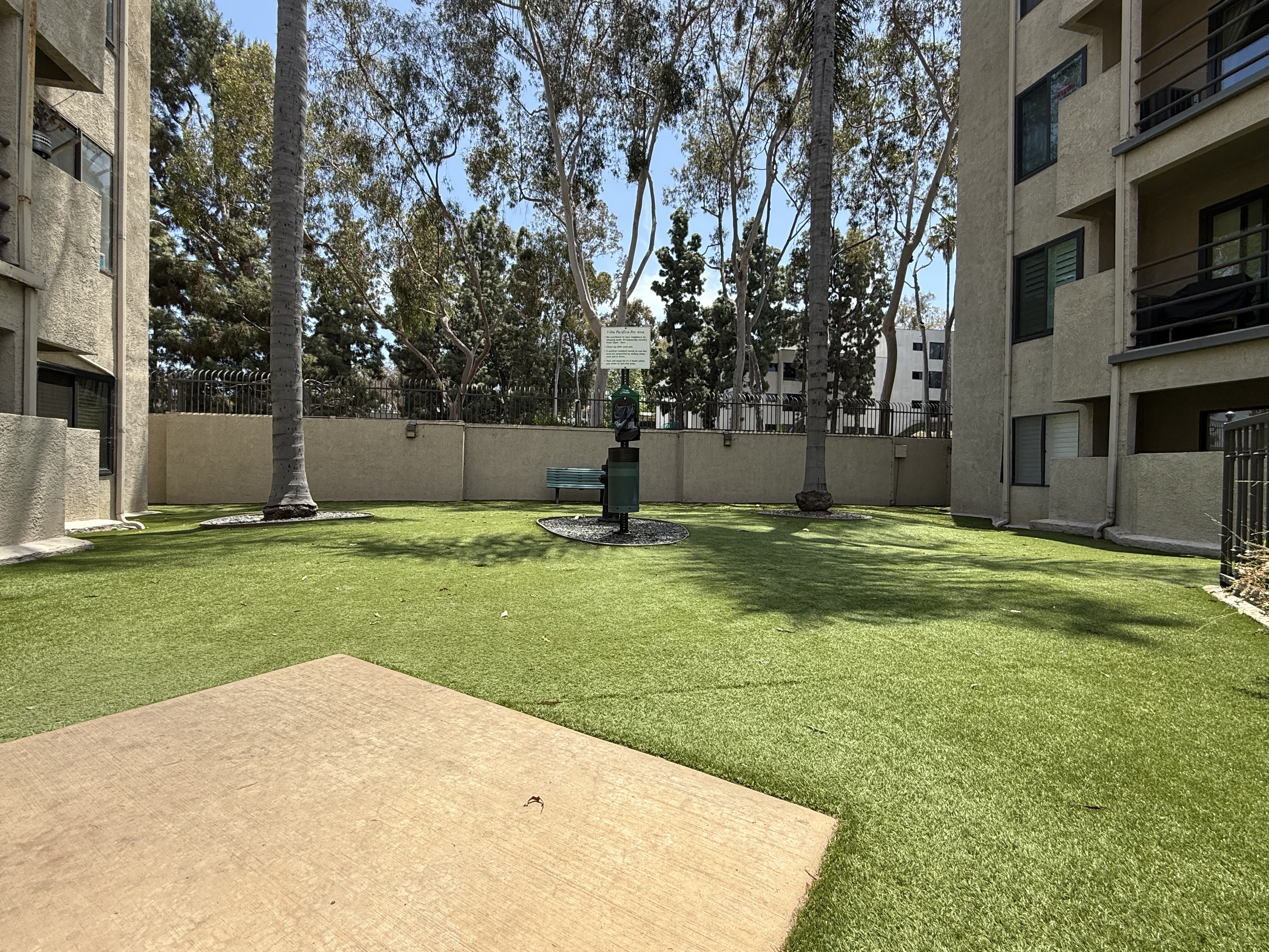 Long Beach, California, 90815, United States, 2 Bedrooms Bedrooms, ,2 BathroomsBathrooms,Residential,For Sale,1830564