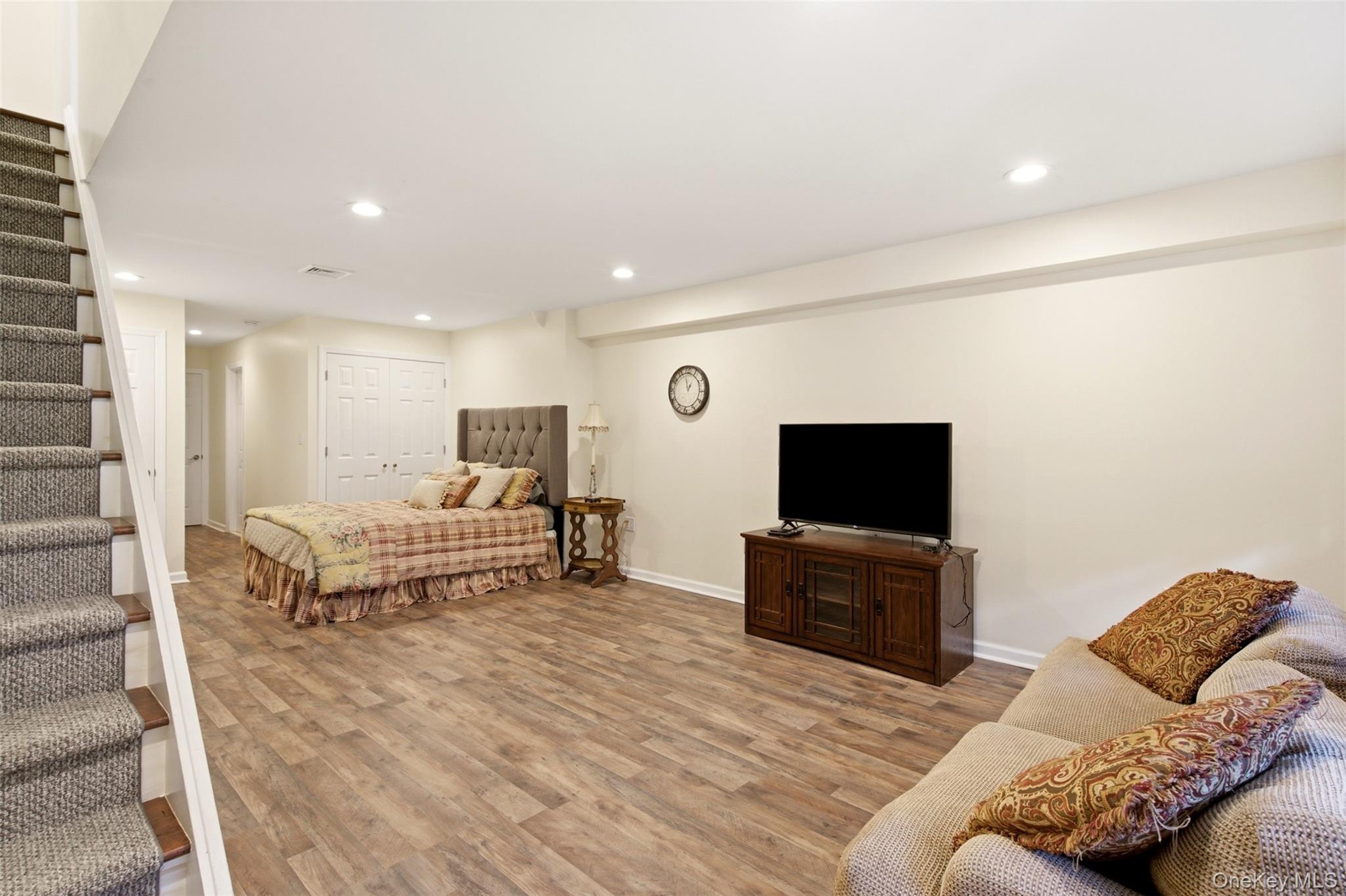  112 The Glen, Glen Head, NY, 11545 - 物件實景