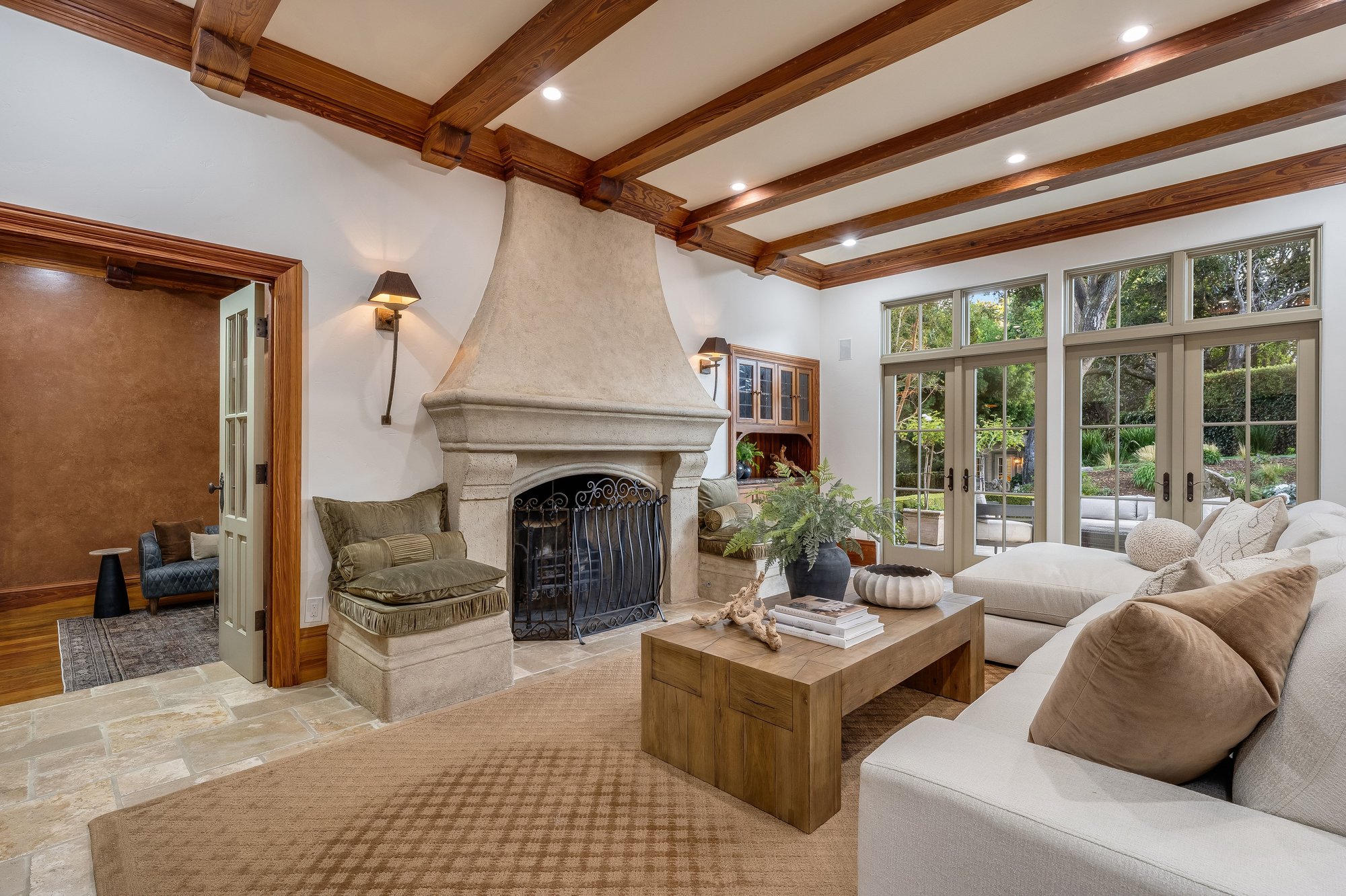  Timeless Elegance in Lower Hillsborough - 物件實景