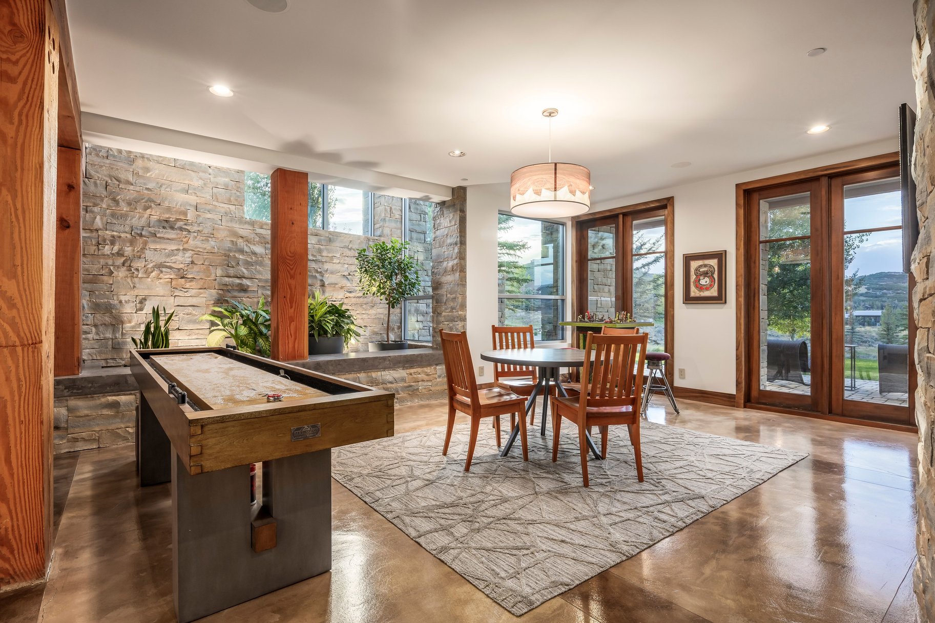  Private Park City Home with Views, Two Offices, and Six-Car Garage - 物件實景