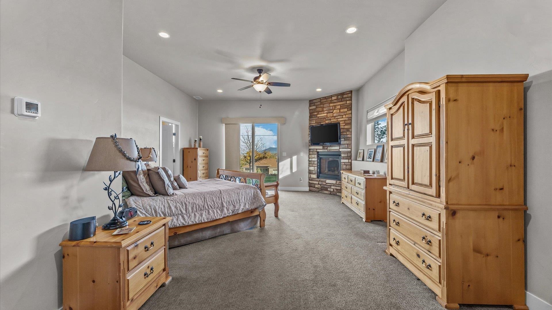 Grand Junction, Colorado, 81507, United States, 3 Bedrooms Bedrooms, ,3 BathroomsBathrooms,Residential,For Sale,1992865