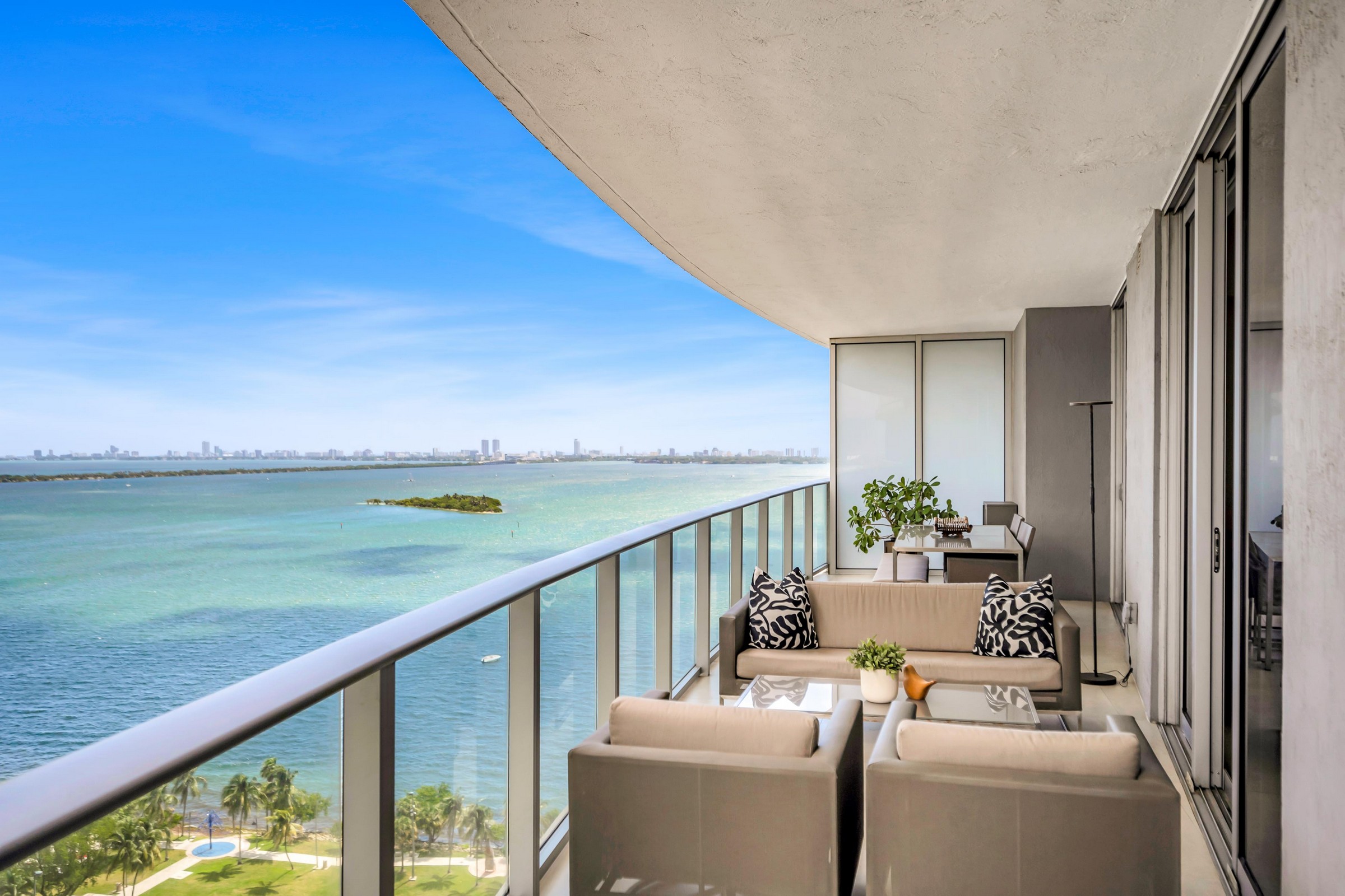  488 NE 18th St, Miami, FL, 33132 - 物件實景