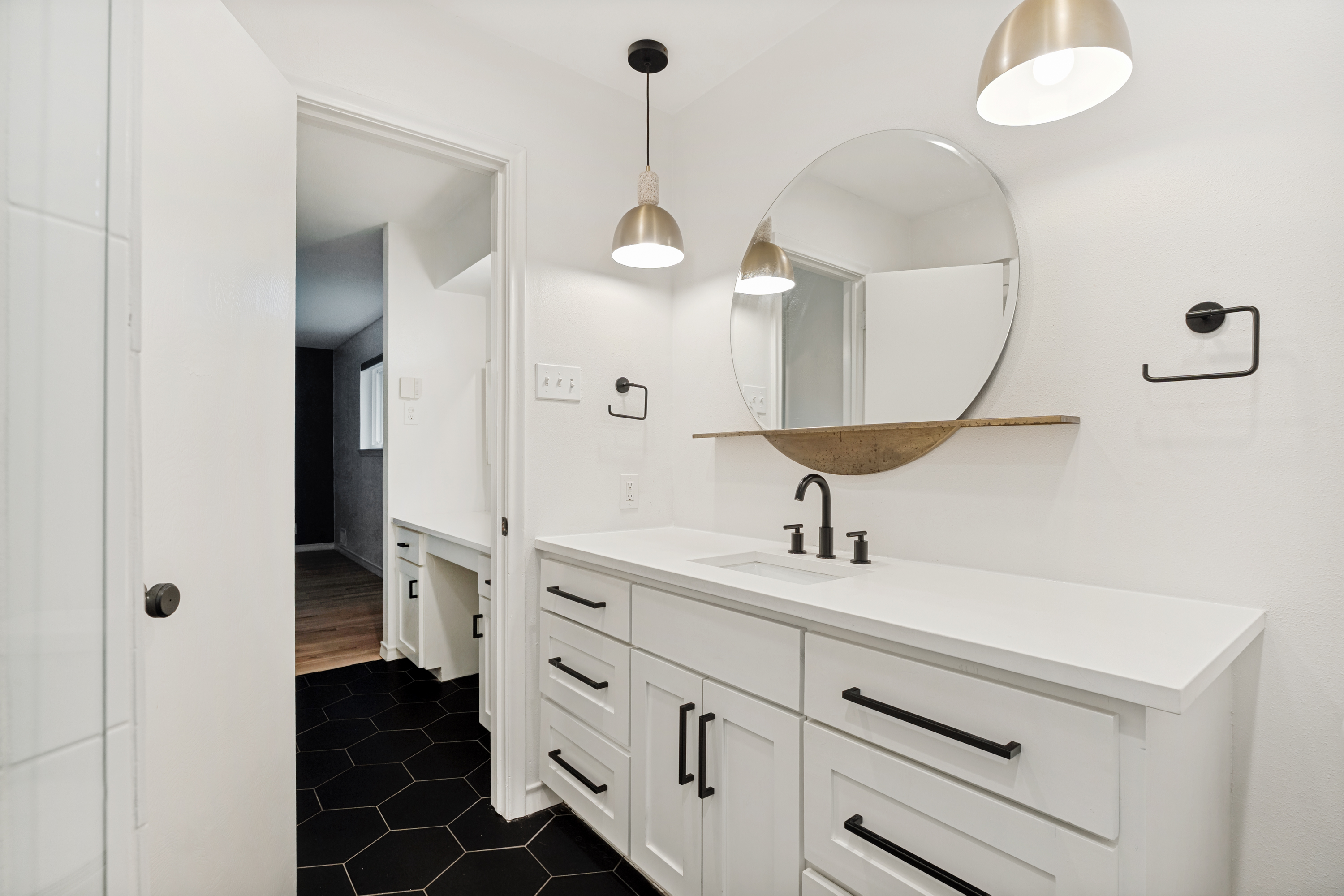  Beautifully Updated One-Story on Oversized Lot in Merriman Manor - 物件實景